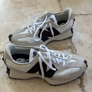 Women's New Balance 327